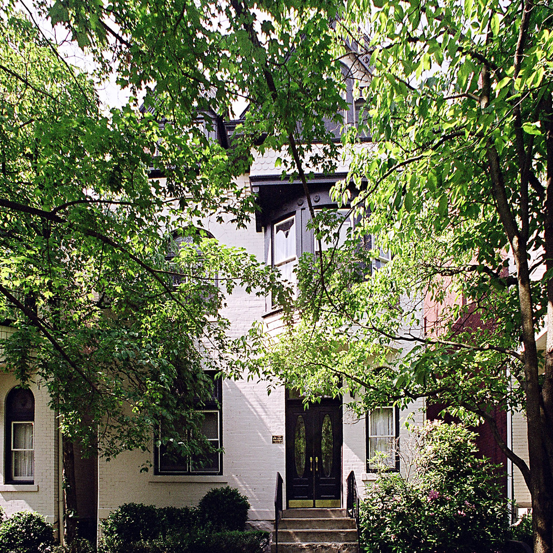 exterior of 6350 Aurelia Street