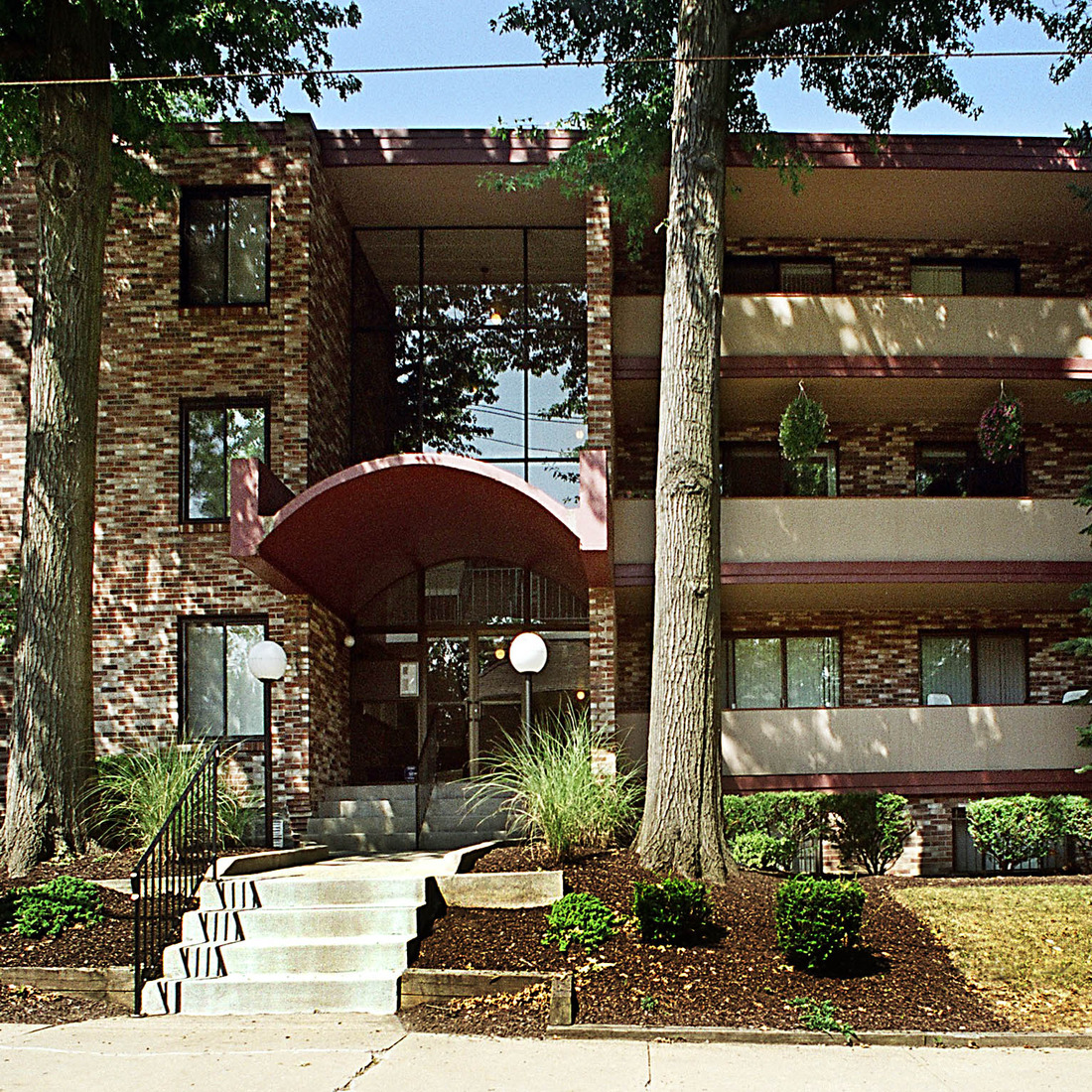 exterior of 6315 Fifth Avenue