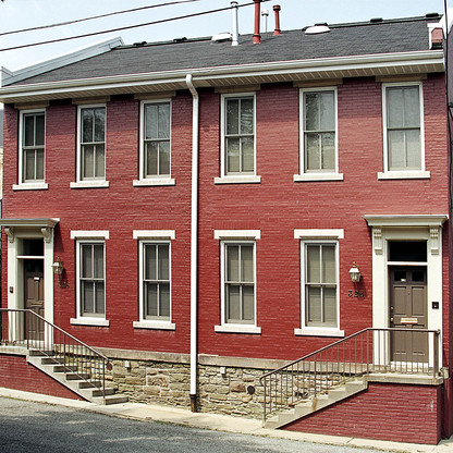 326-328 Hailman Street exterior