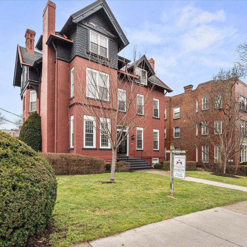 exterior of 516 S. Highland Avenue