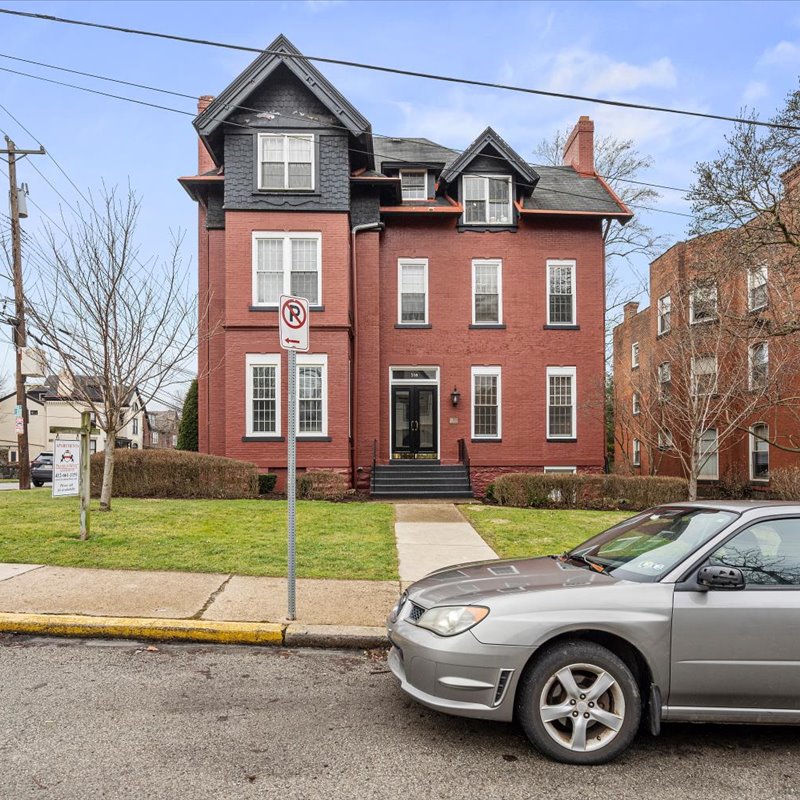 exterior of 516 S. Highland Avenue