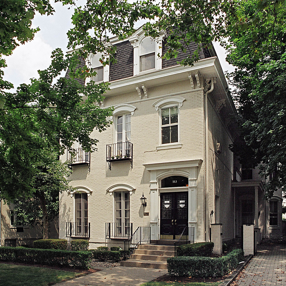 exterior of 513 Shady Avenue