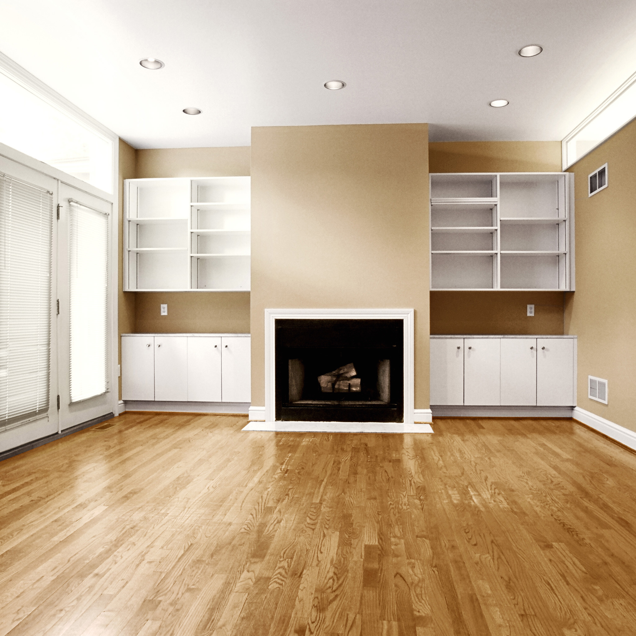 interior of 6348 Walnut Street