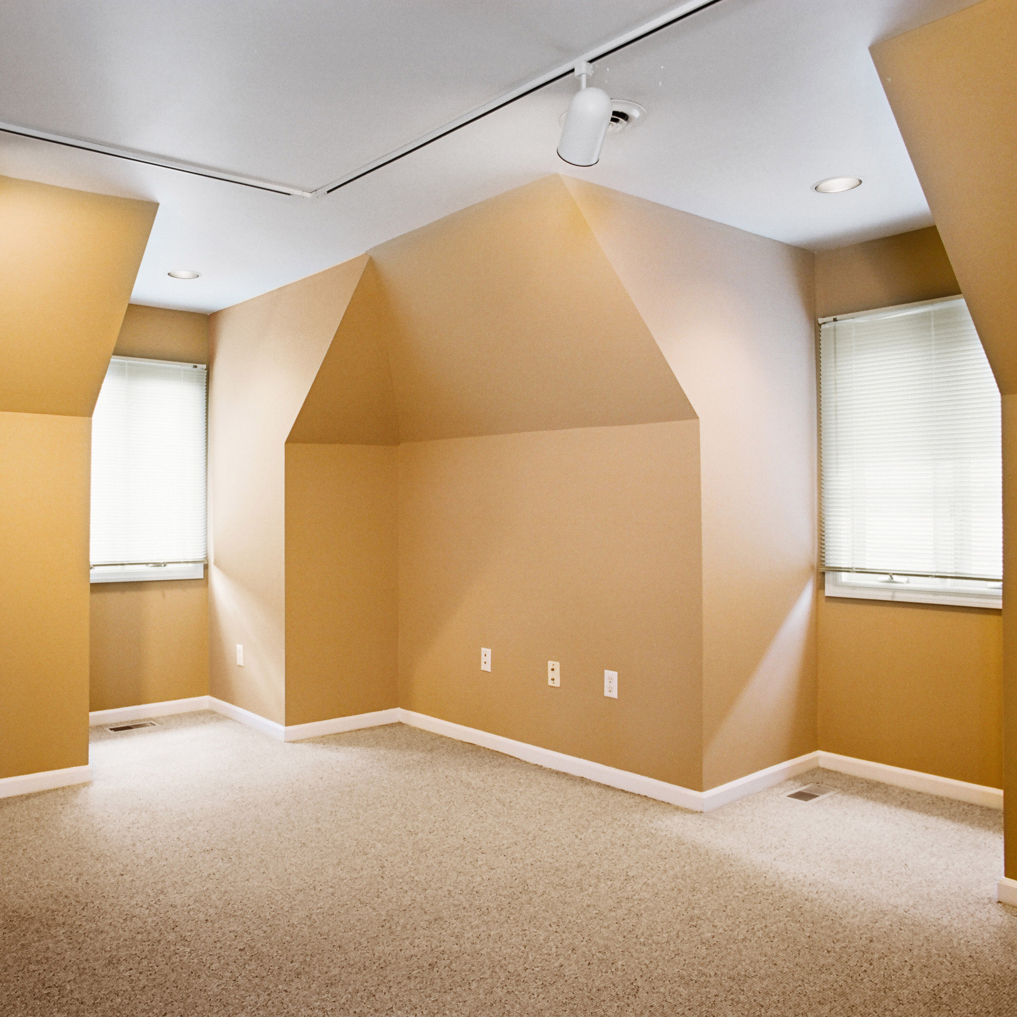 interior of 6348 Walnut Street