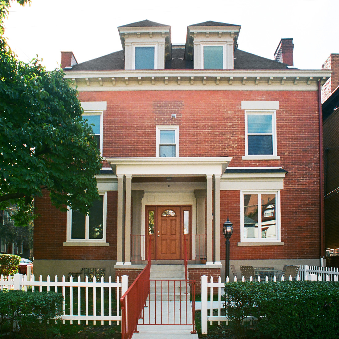exterior of 400 Denniston