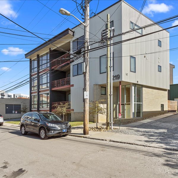 exterior of 219 Carron Street