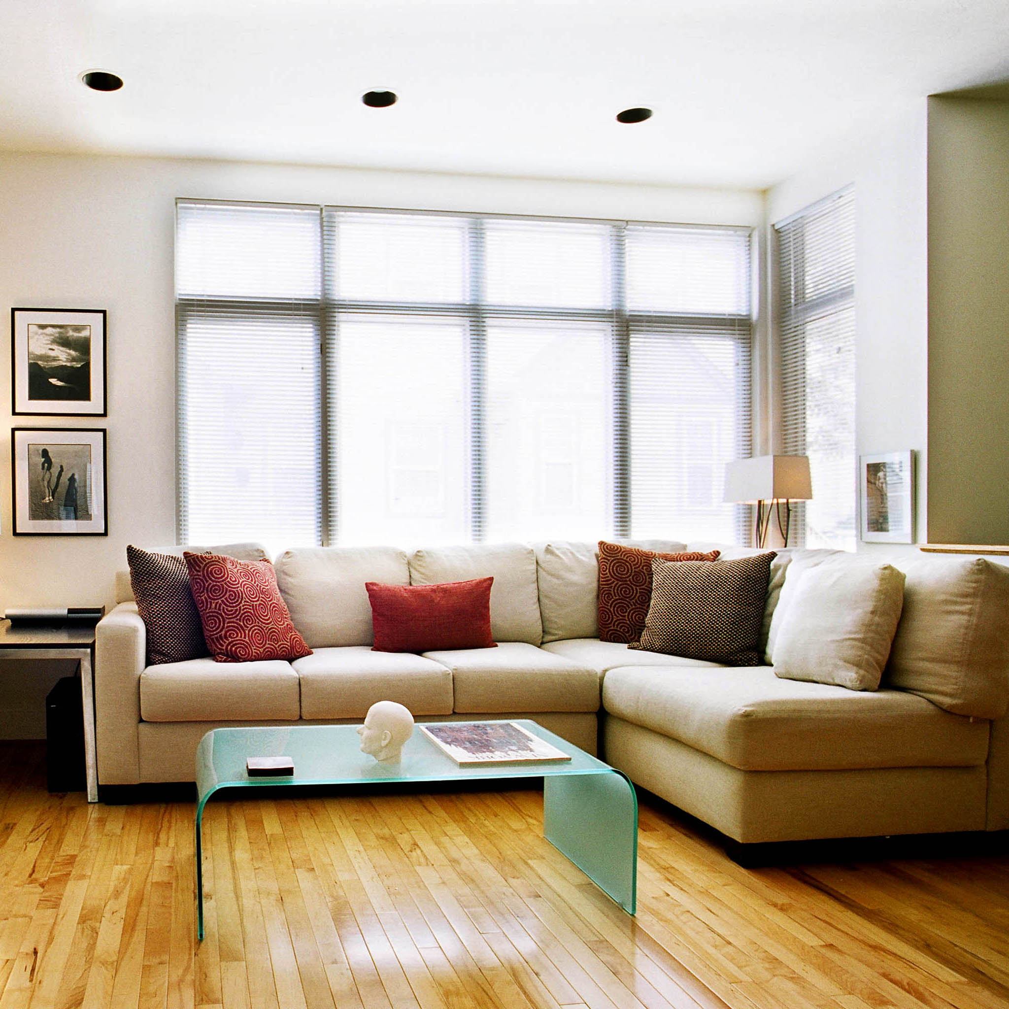 interior of 252 Yardley