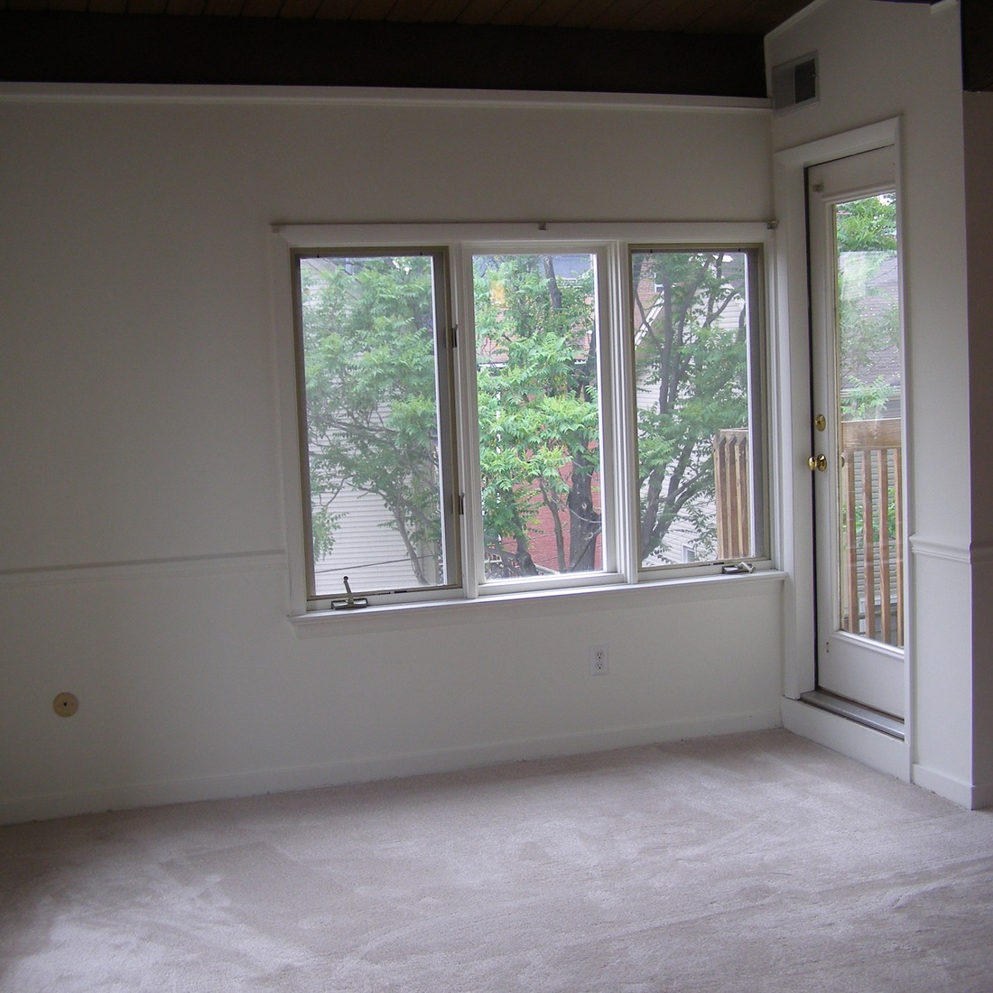 interior of Apt. 6