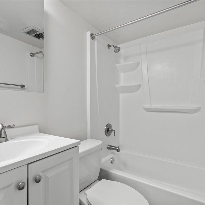 interior of Apt. 521