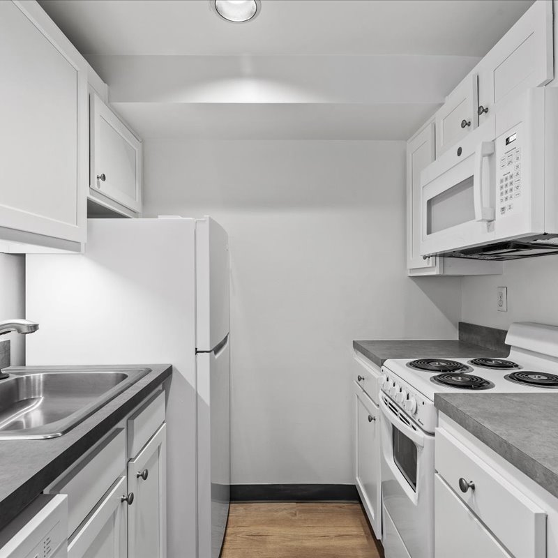 interior of Apt. 521