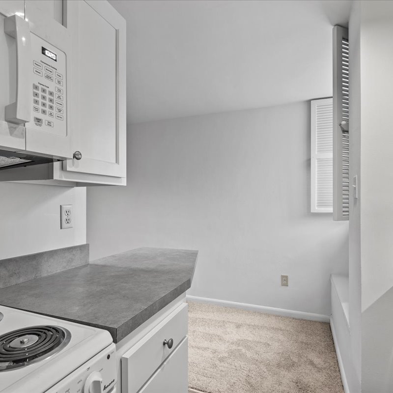 interior of Apt. 521