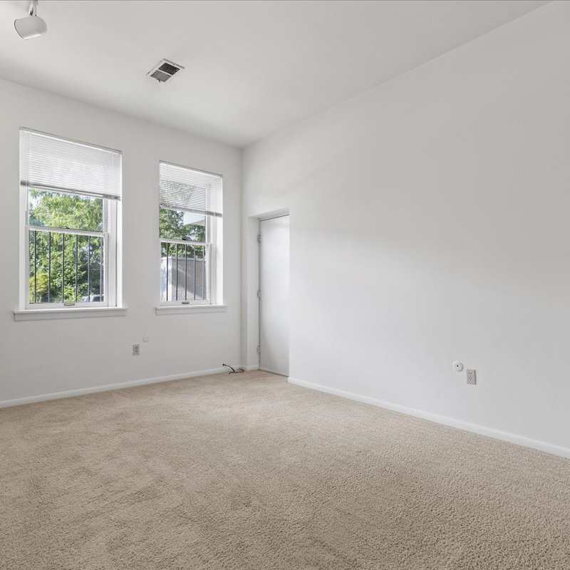interior of Apt. 522
