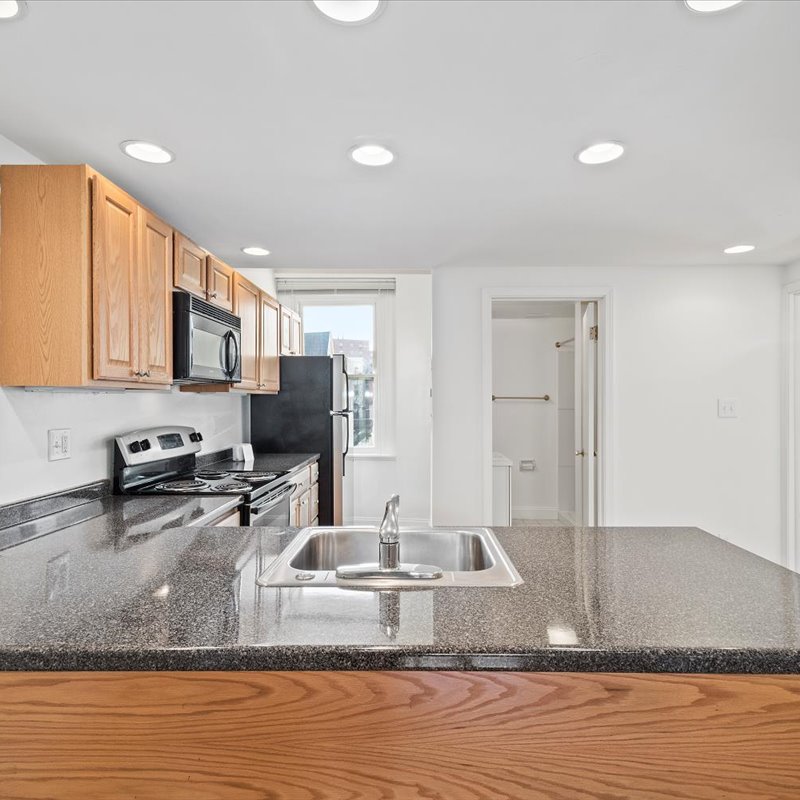 interior of Apt. 523