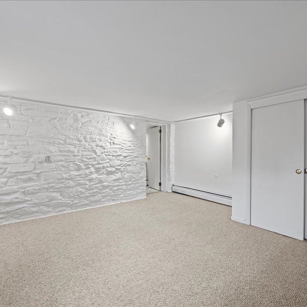 interior of 343 Denniston  Apt.10