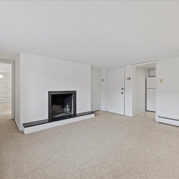 interior of 343 Denniston  Apt.10