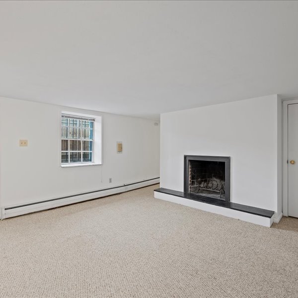interior of 343 Denniston  Apt.10