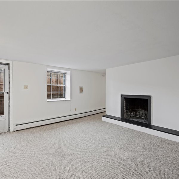 interior of 343 Denniston  Apt.10