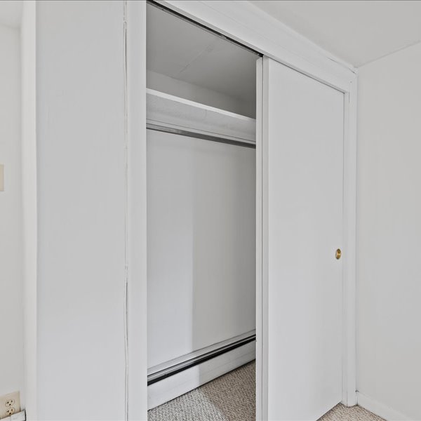 interior of 343 Denniston  Apt.10