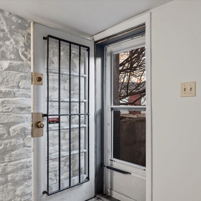 interior of 343 Denniston  Apt.10