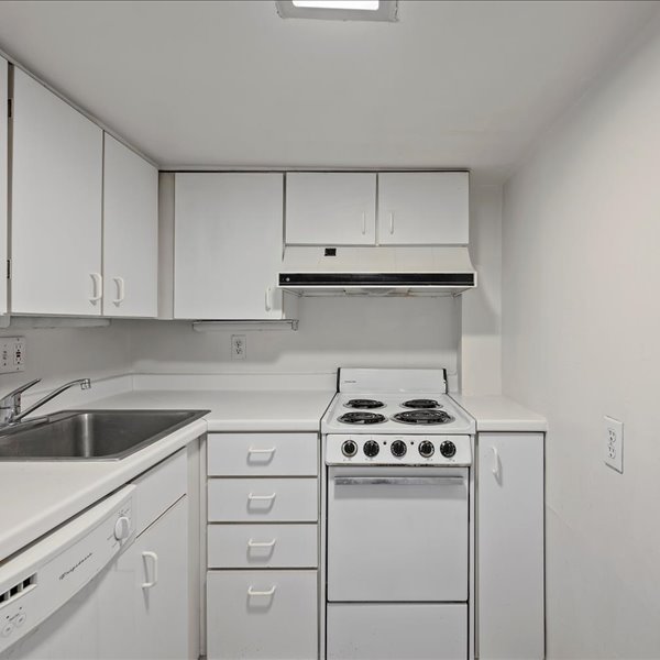 interior of 343 Denniston  Apt.10