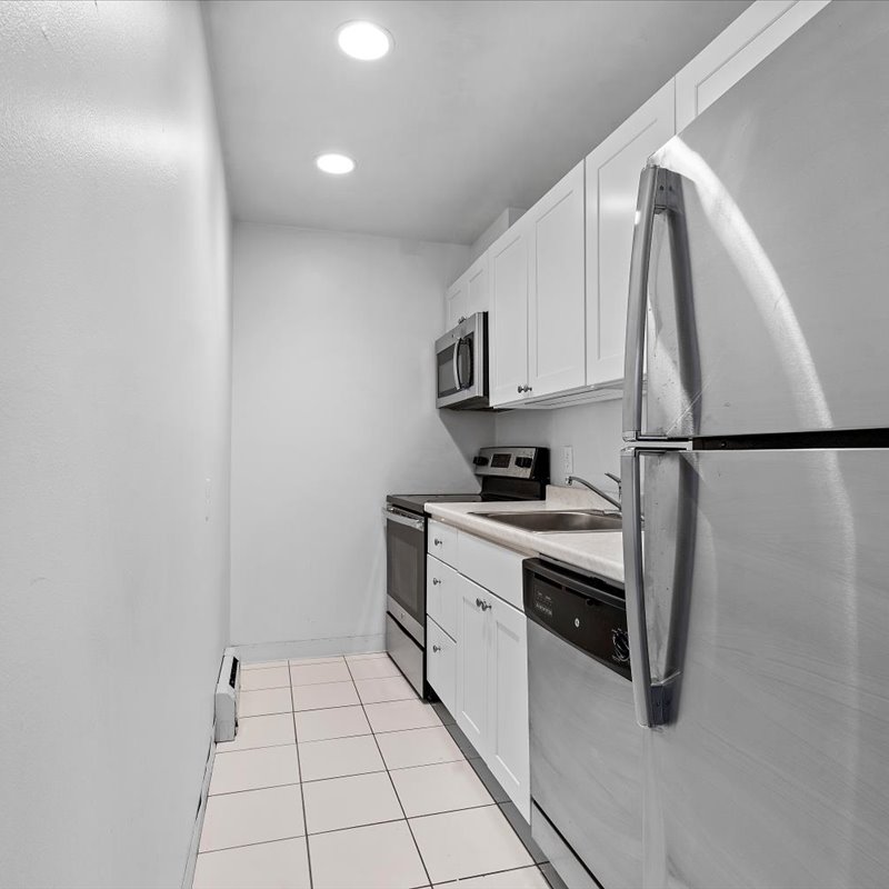 interior of 343 Denniston  Apt.11