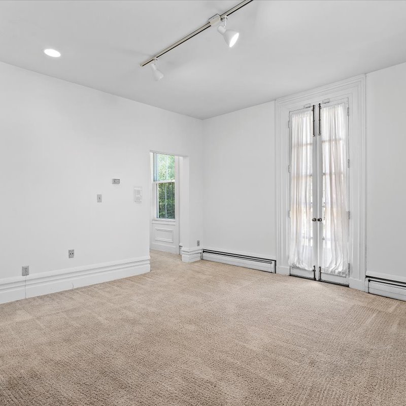 interior of 343 Denniston  Apt.11
