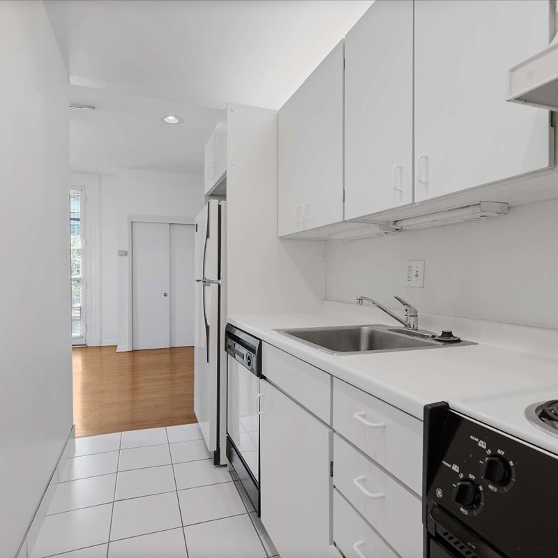 interior of 343 Denniston  Apt.13