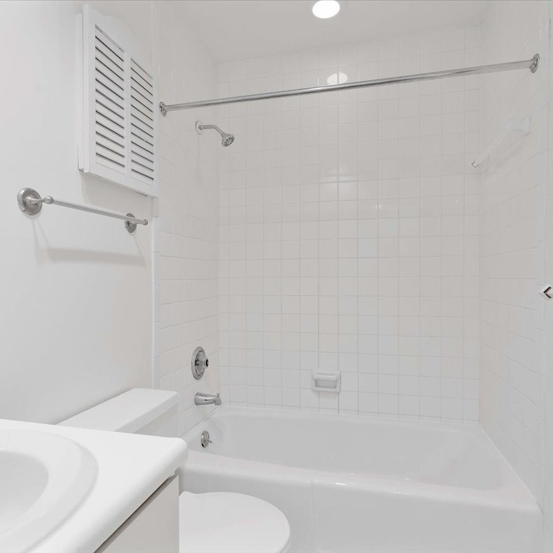 interior of 345 Denniston  Apt.12