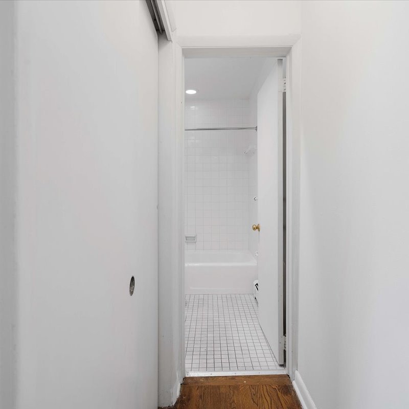 interior of 345 Denniston  Apt.12