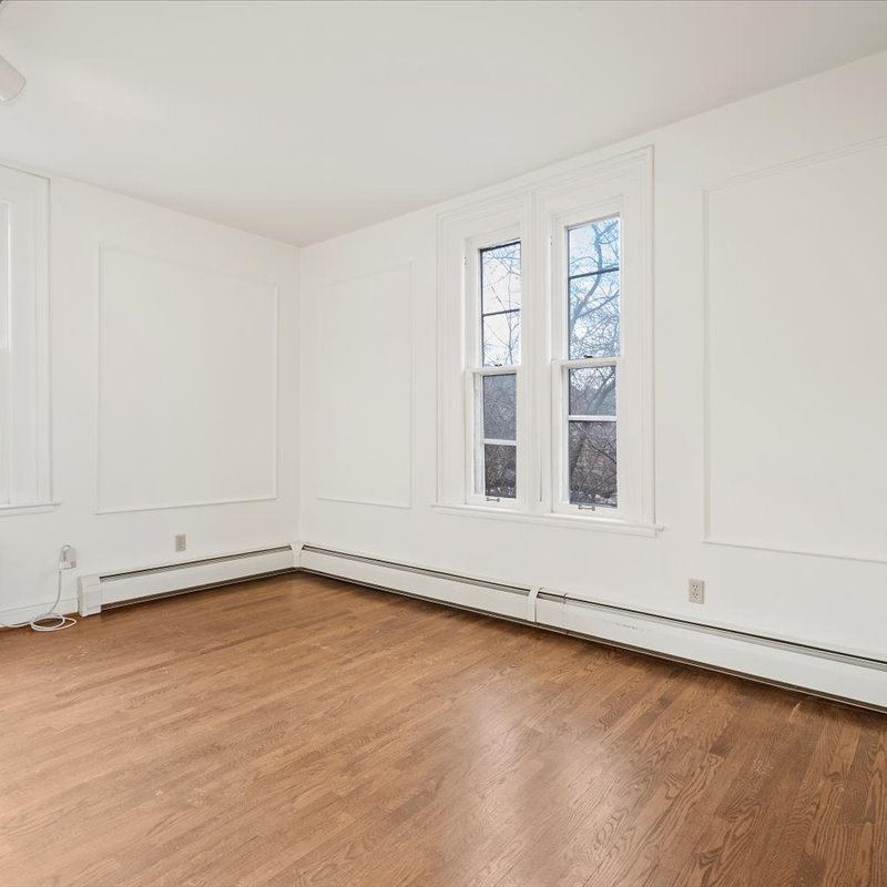 interior of 345 Denniston  Apt.22