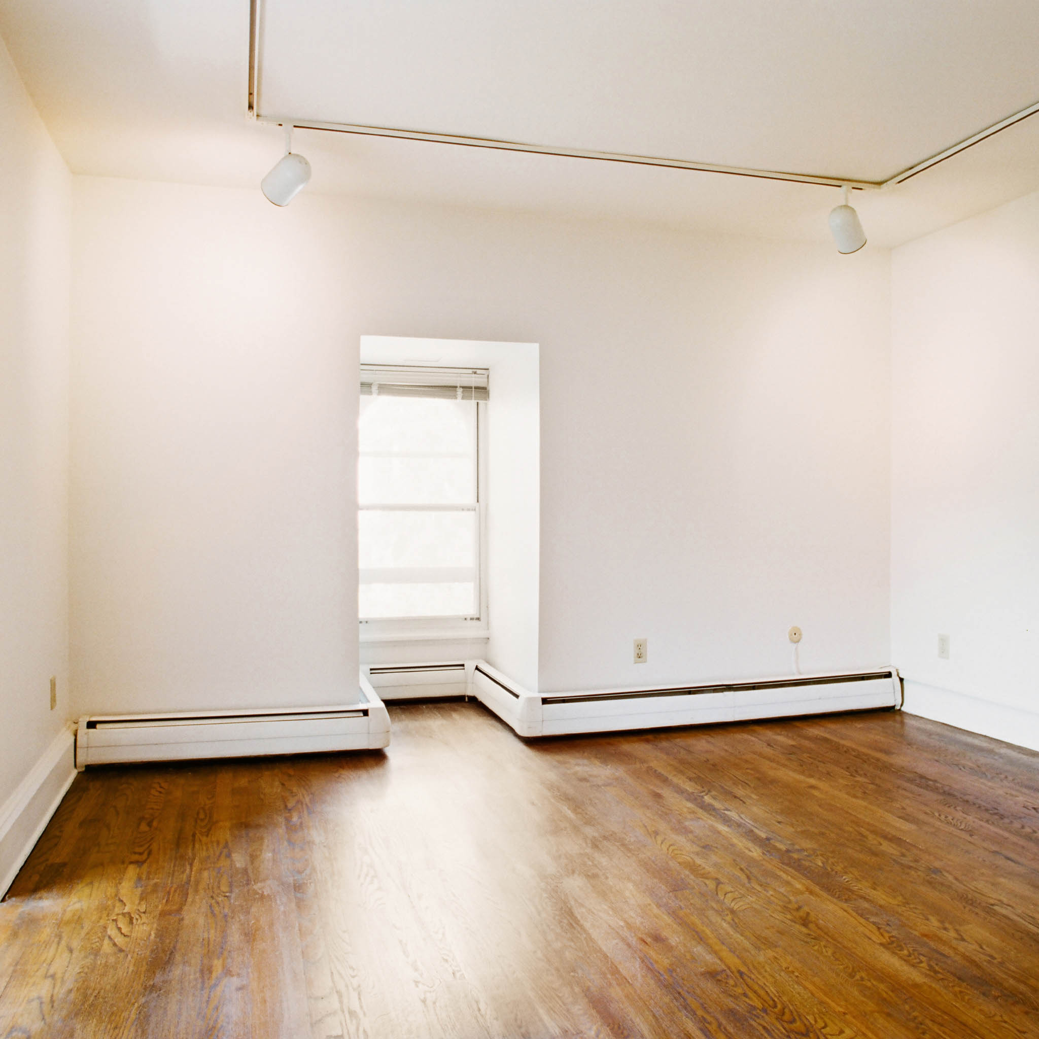 interior of 345 Denniston  Apt.32