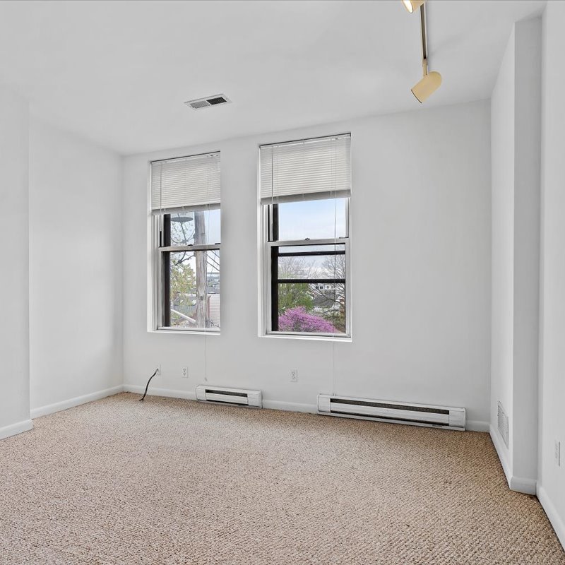 interior of 417 Denniston Apt.3