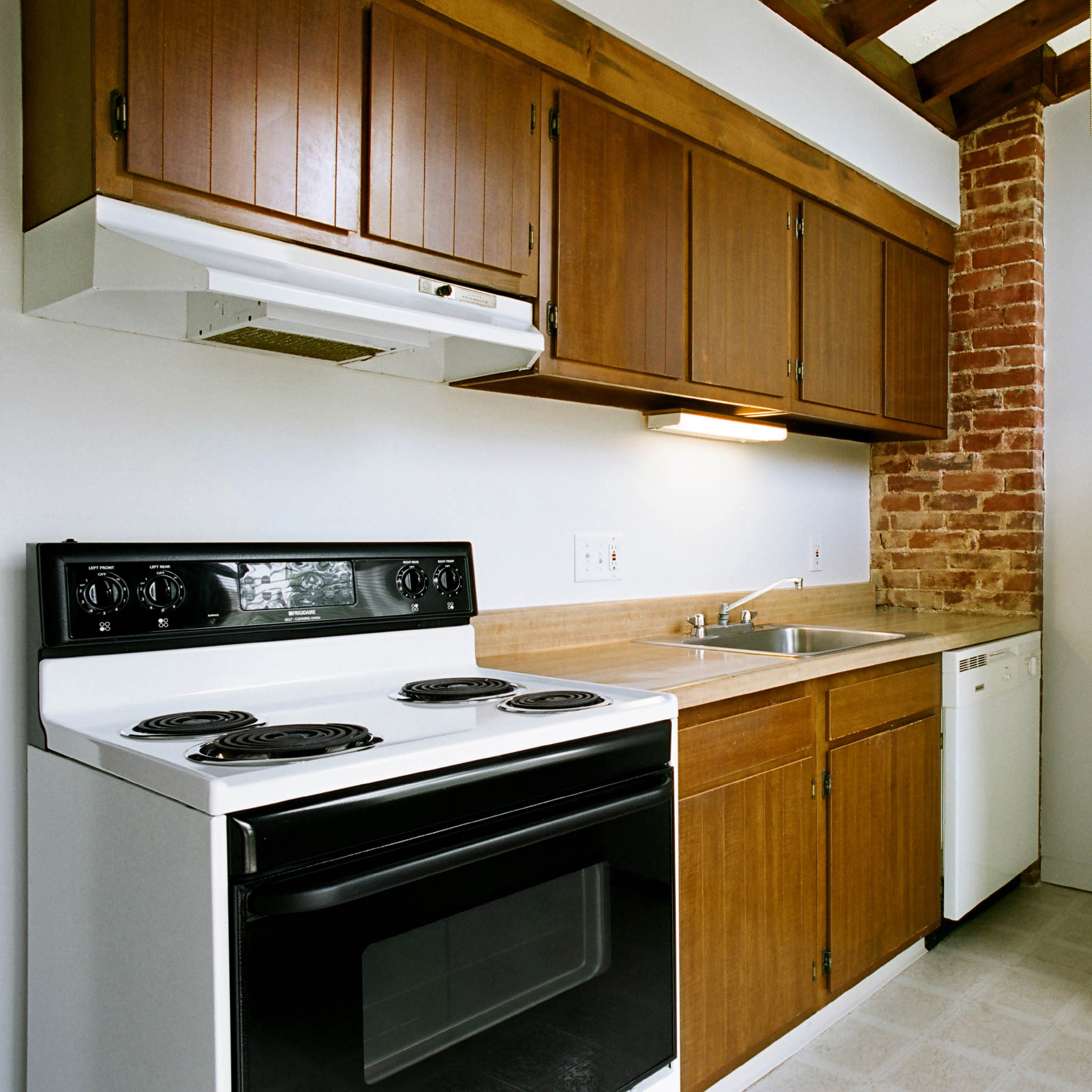 interior of 419 Denniston Apt.1