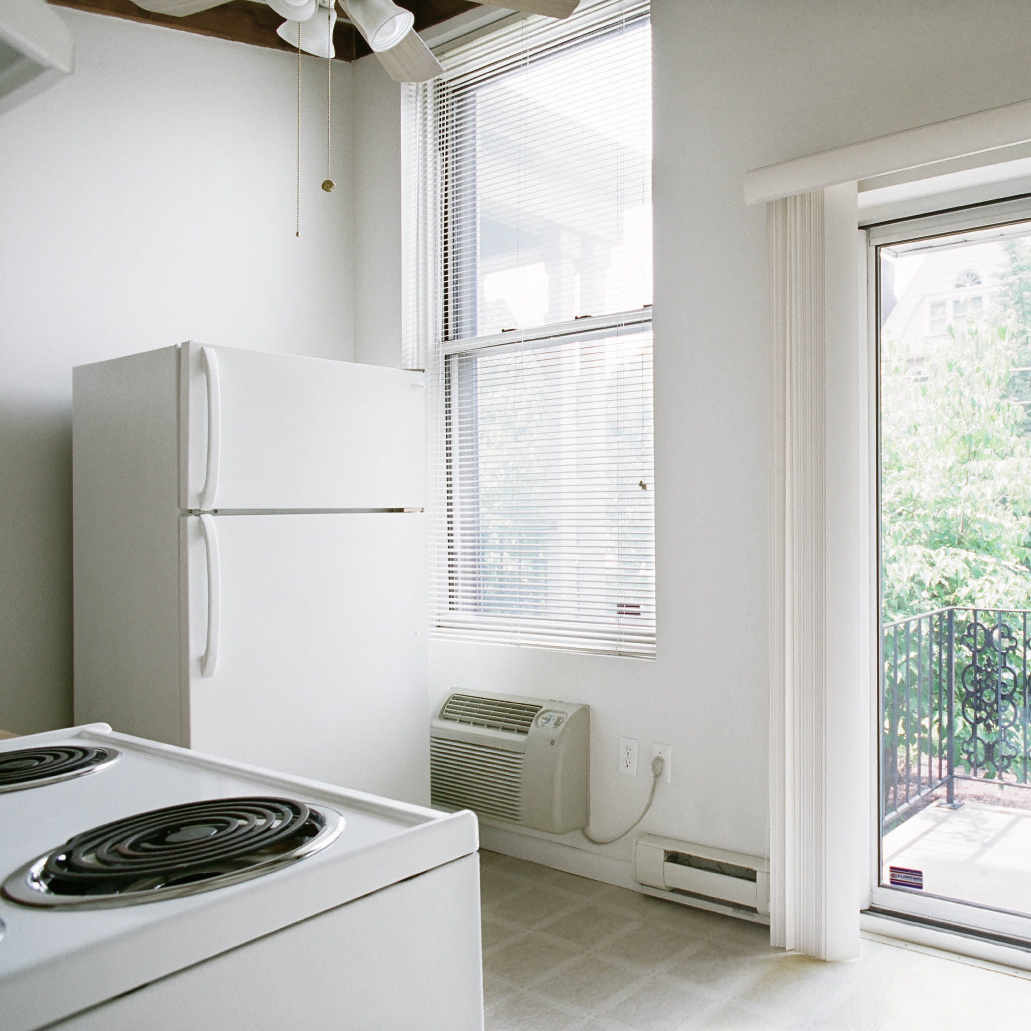 interior of 419 Denniston Apt.1