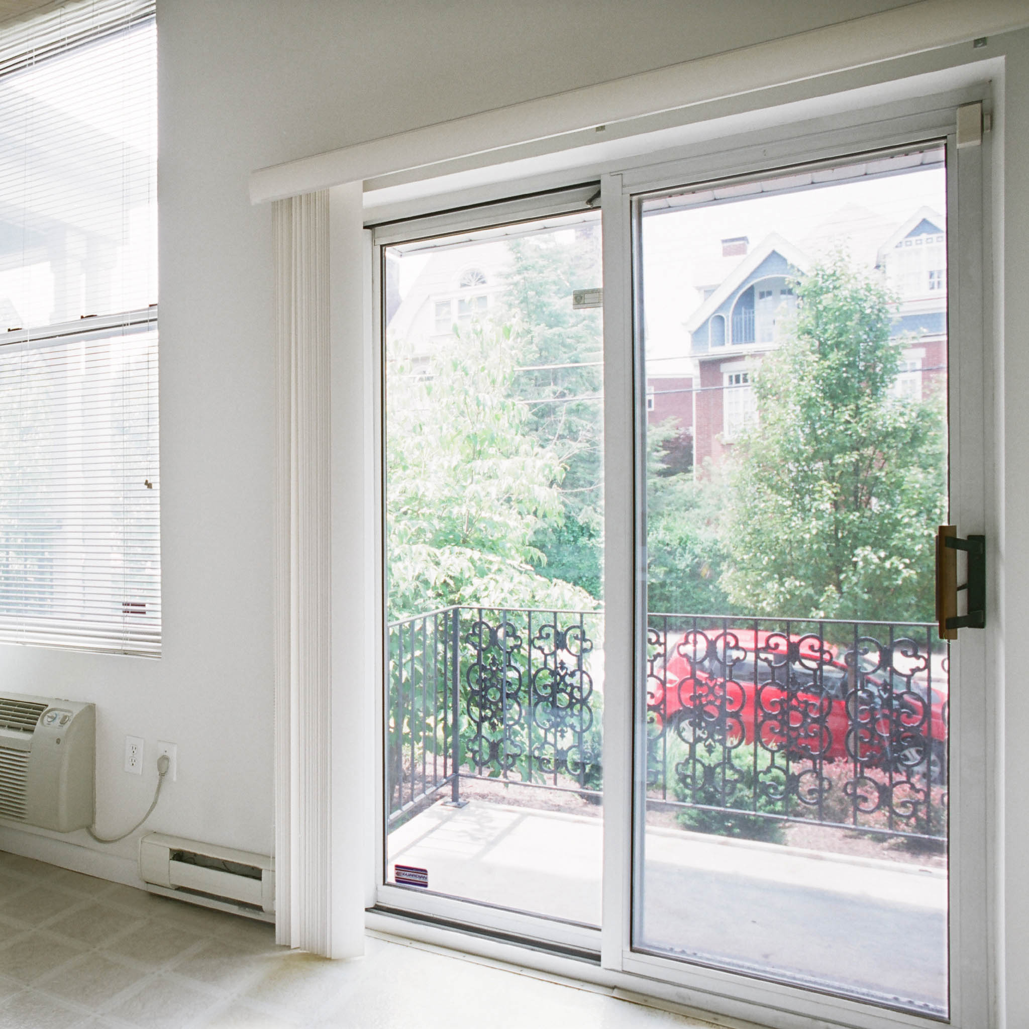 interior of 419 Denniston Apt.1