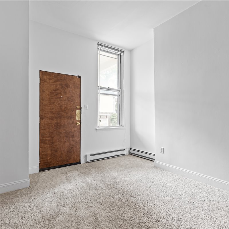 interior of 419 Denniston Apt.2