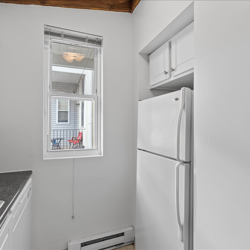 interior of 419 Denniston Apt.2