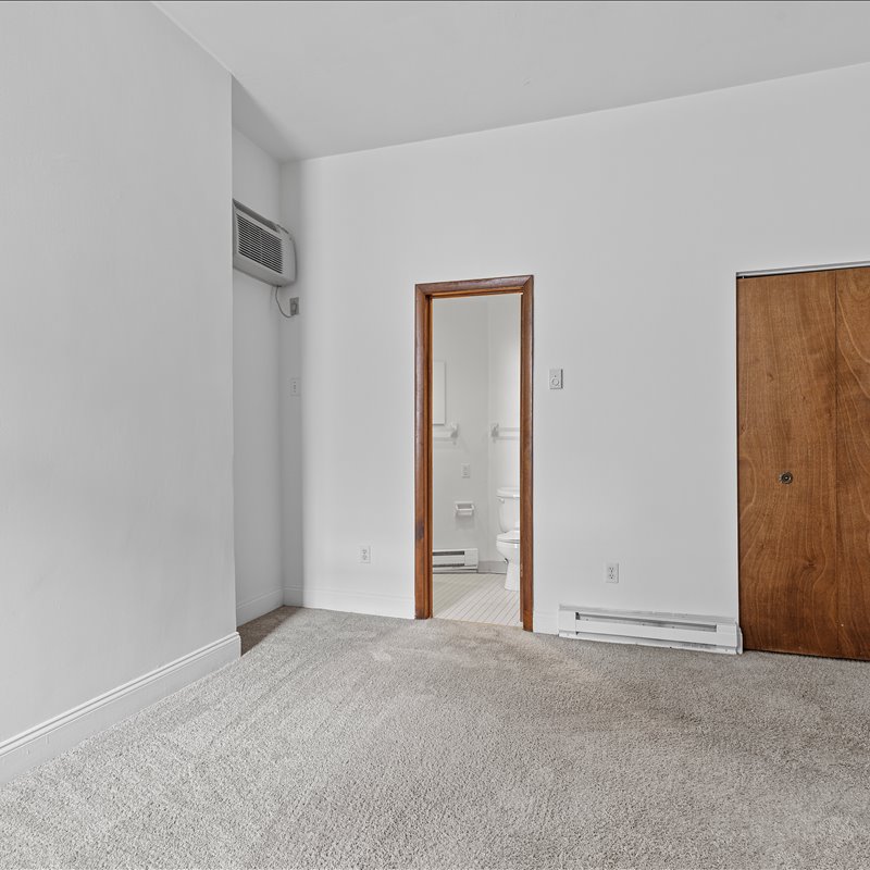 interior of 419 Denniston Apt.2