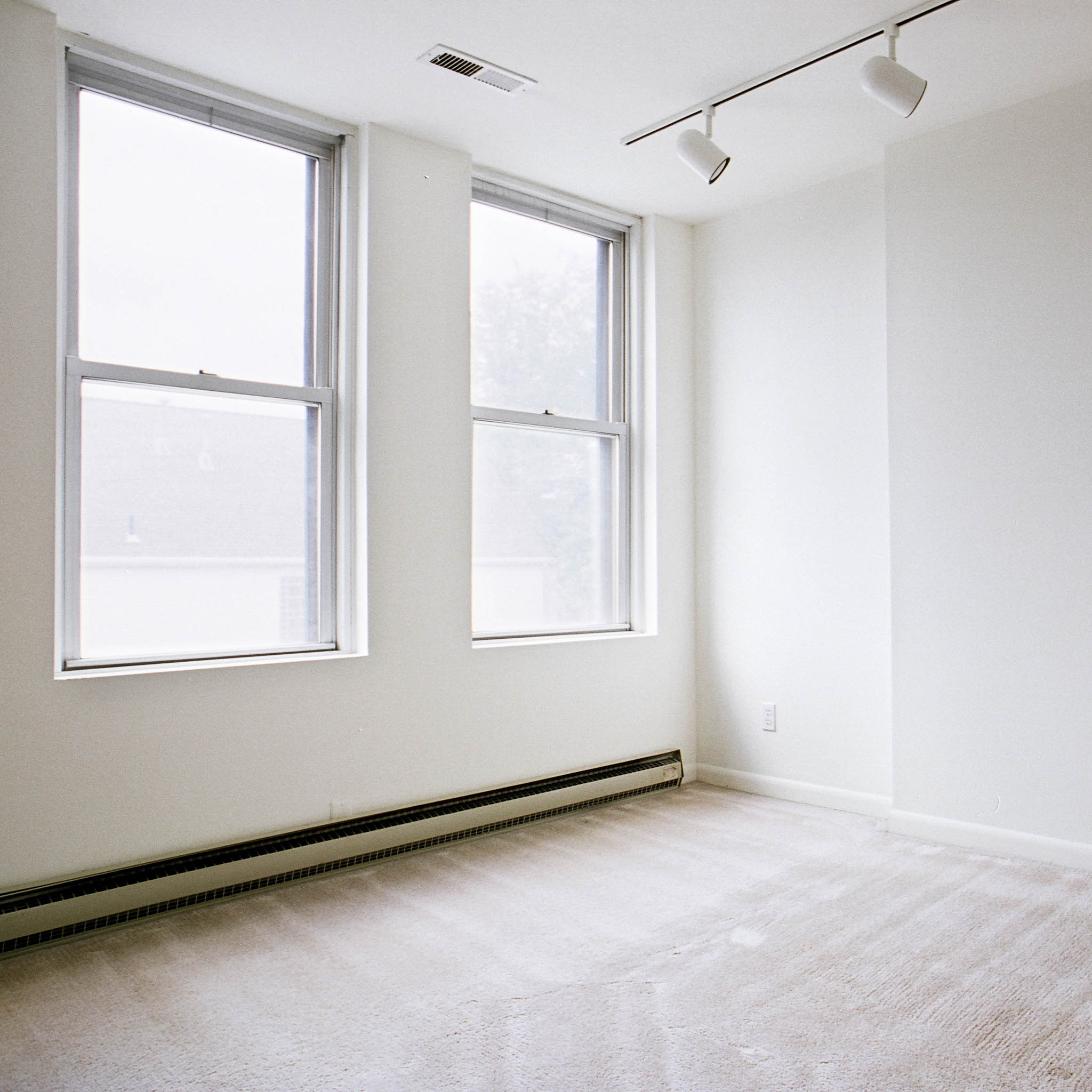 interior of 419 Denniston Apt.3