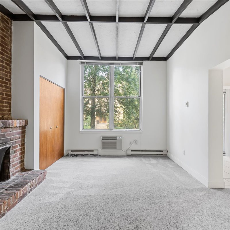 interior of 421 Denniston Apt.1