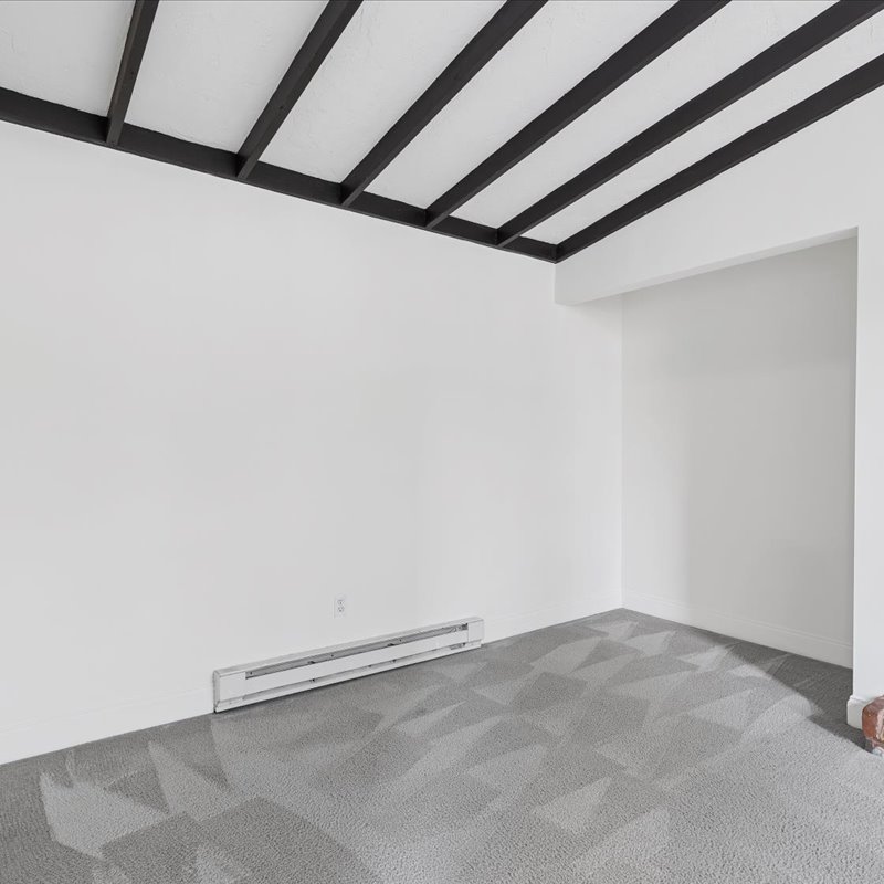 interior of 421 Denniston Apt.1