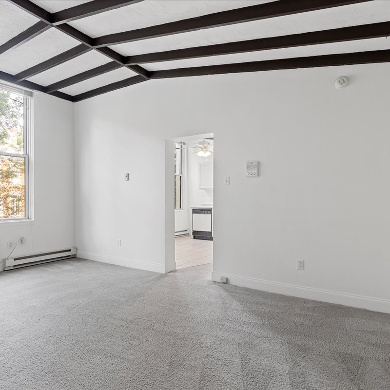 interior of 421 Denniston Apt.1