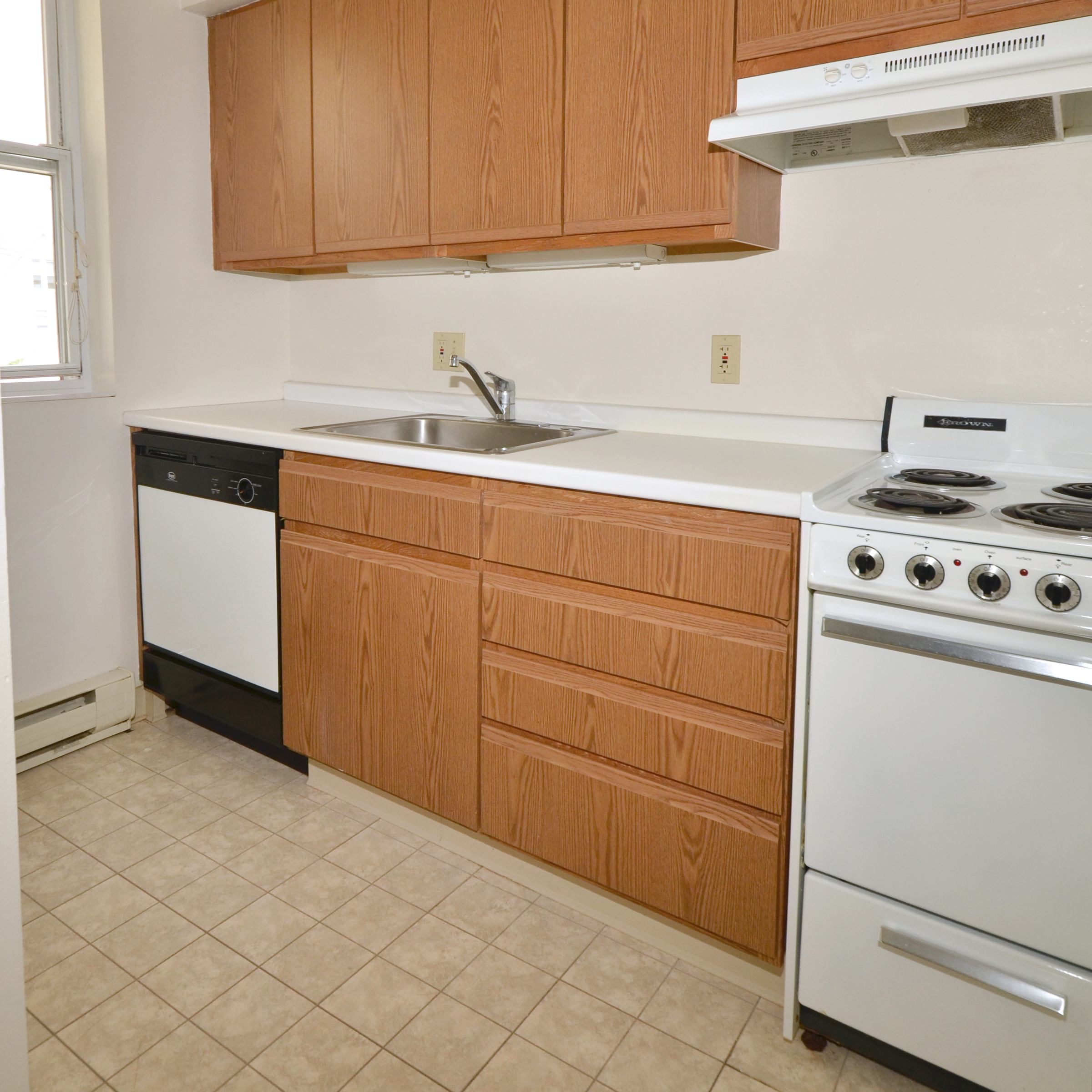 interior of 421 Denniston Apt.2