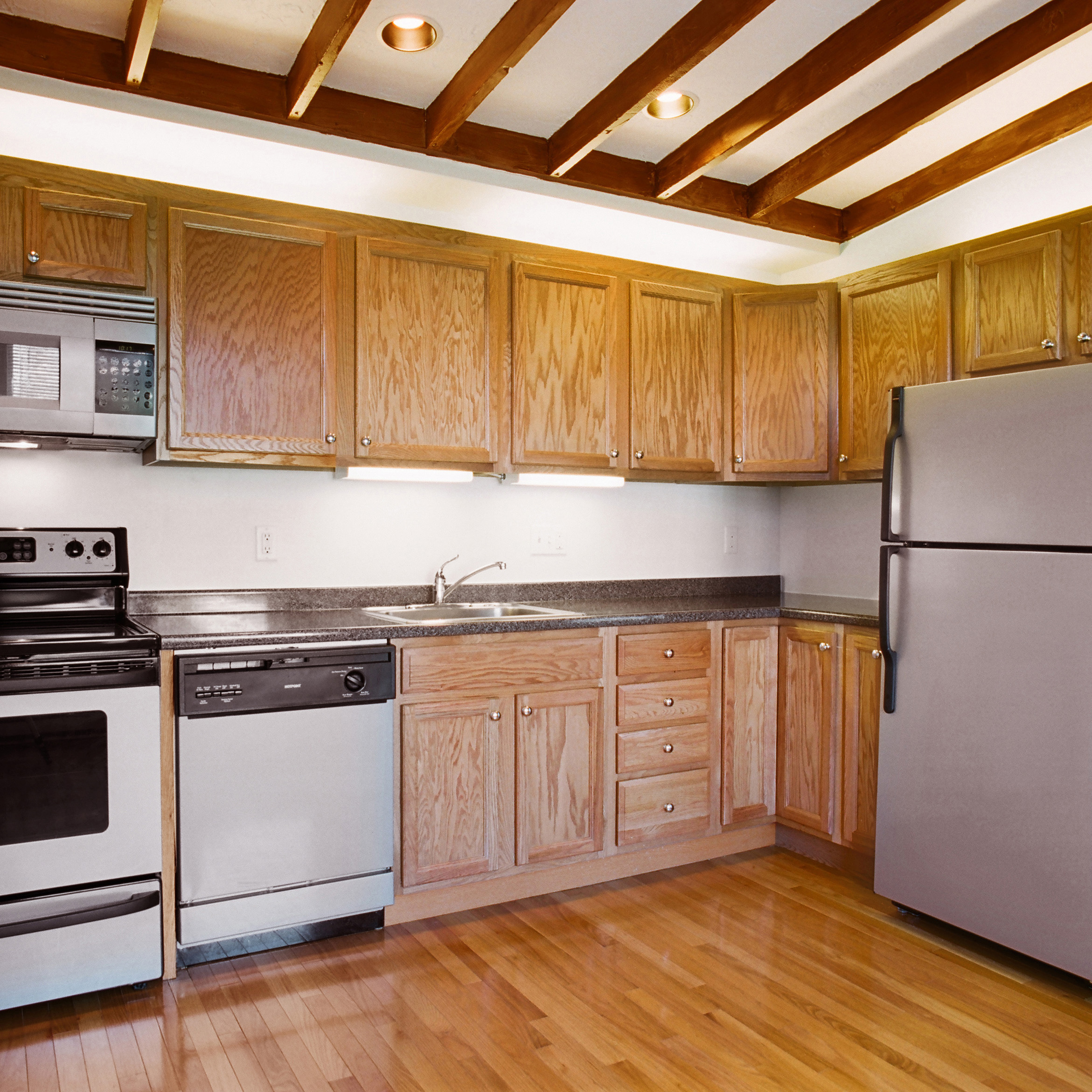 interior of 421 Denniston Apt.3