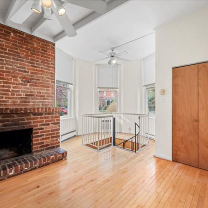 423 Denniston Apt.1