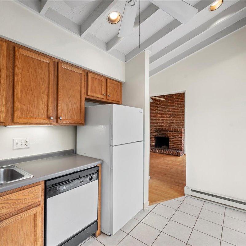interior of 423 Denniston Apt.1
