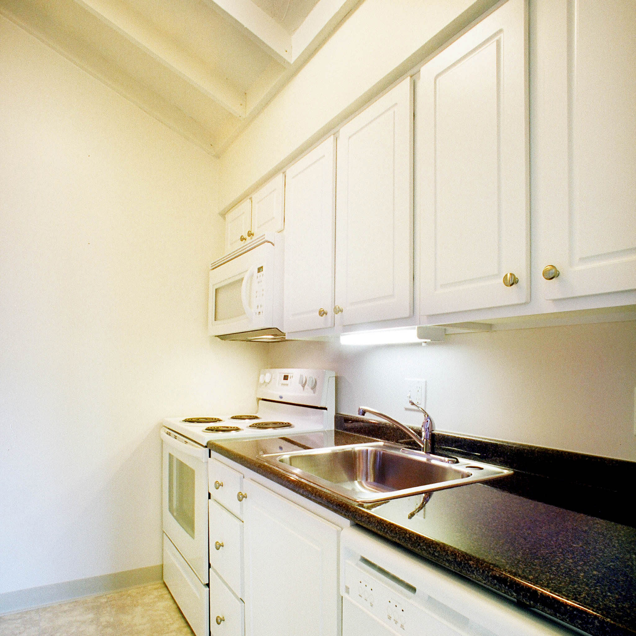 interior of 423 Denniston Apt.2