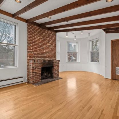 423 Denniston Apt.3