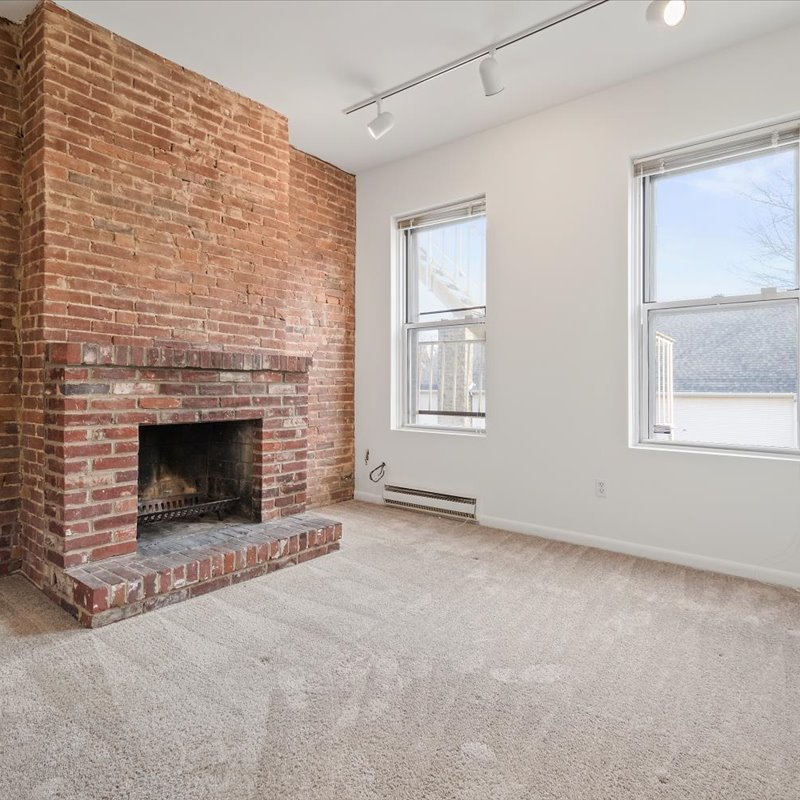 interior of 423 Denniston Apt.3