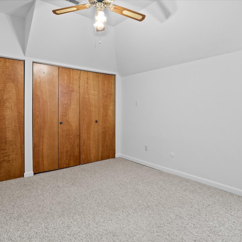 interior of 423 Denniston Apt.4
